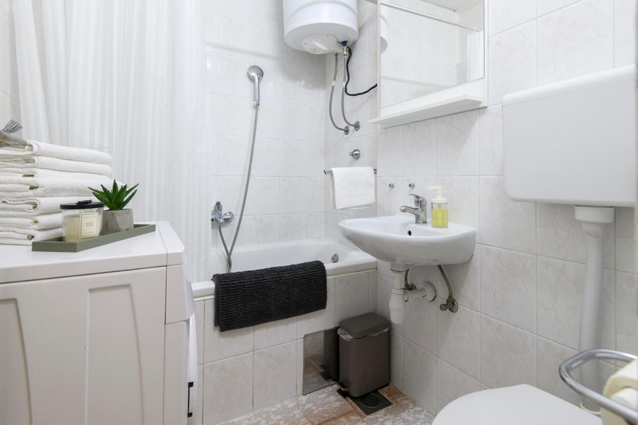 Green Door Apartment Split Ngoại thất bức ảnh